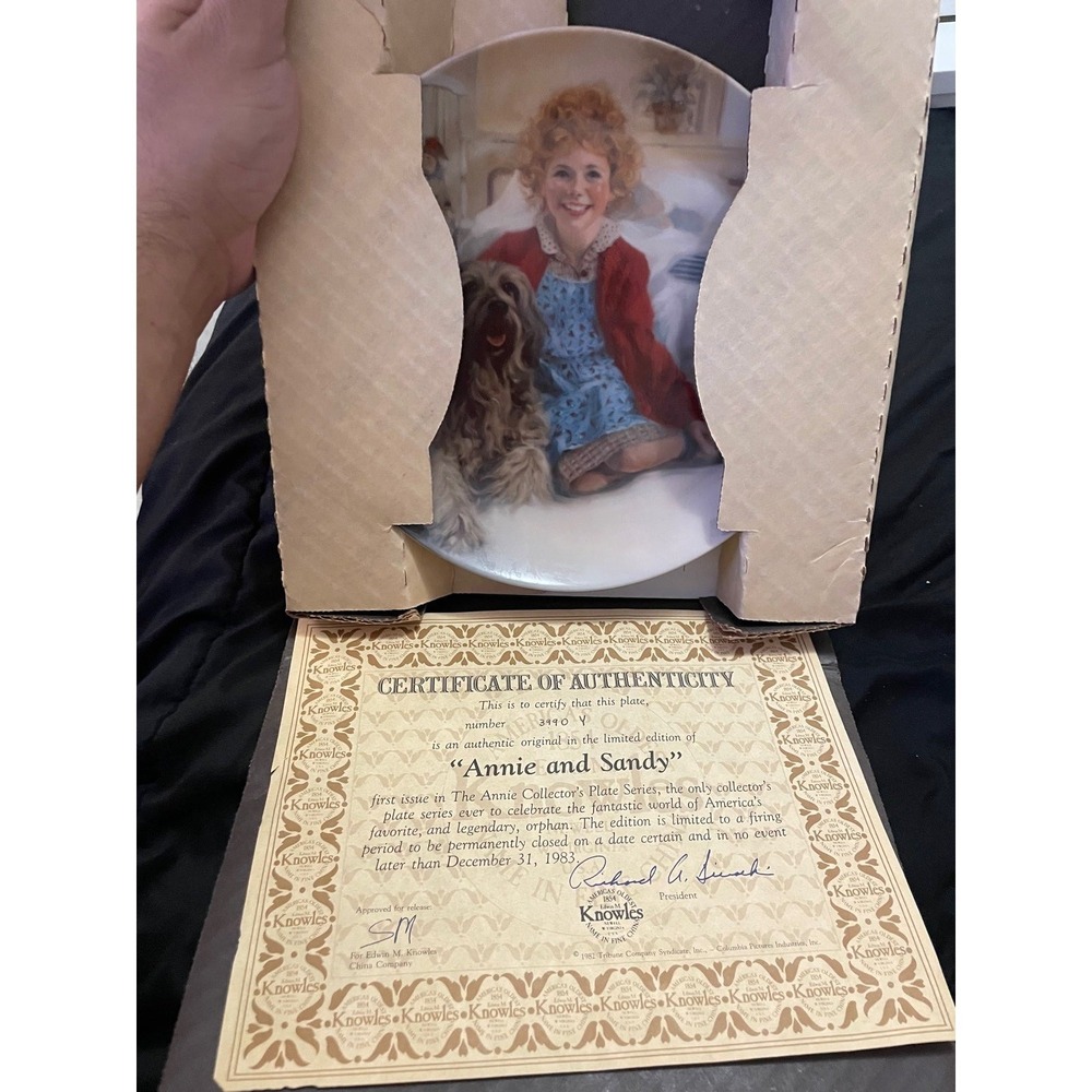 Orphan Annie ANNIE AND SANDY Collector Plate Knowles China